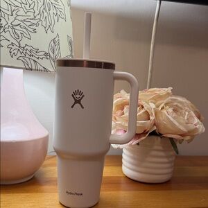 Hydroflask tumbler 40oz